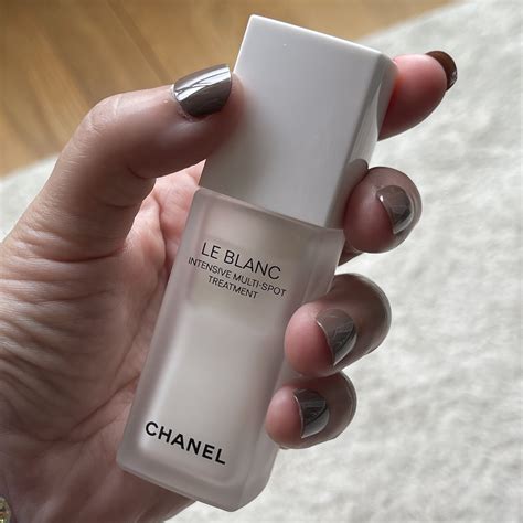 chanel le blanc review